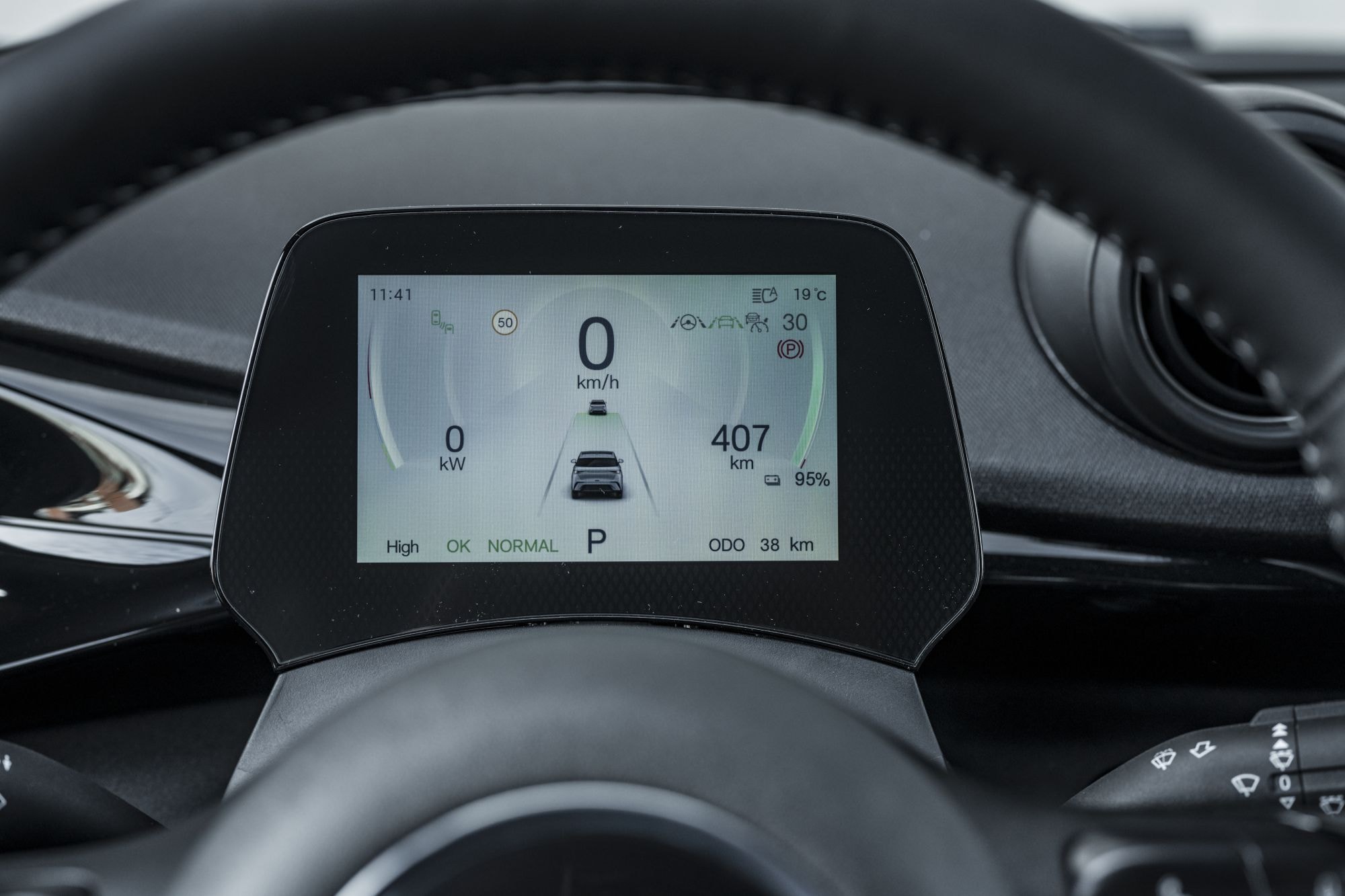 Visualización en tiempo real de cámara 360 grados del vehículo.