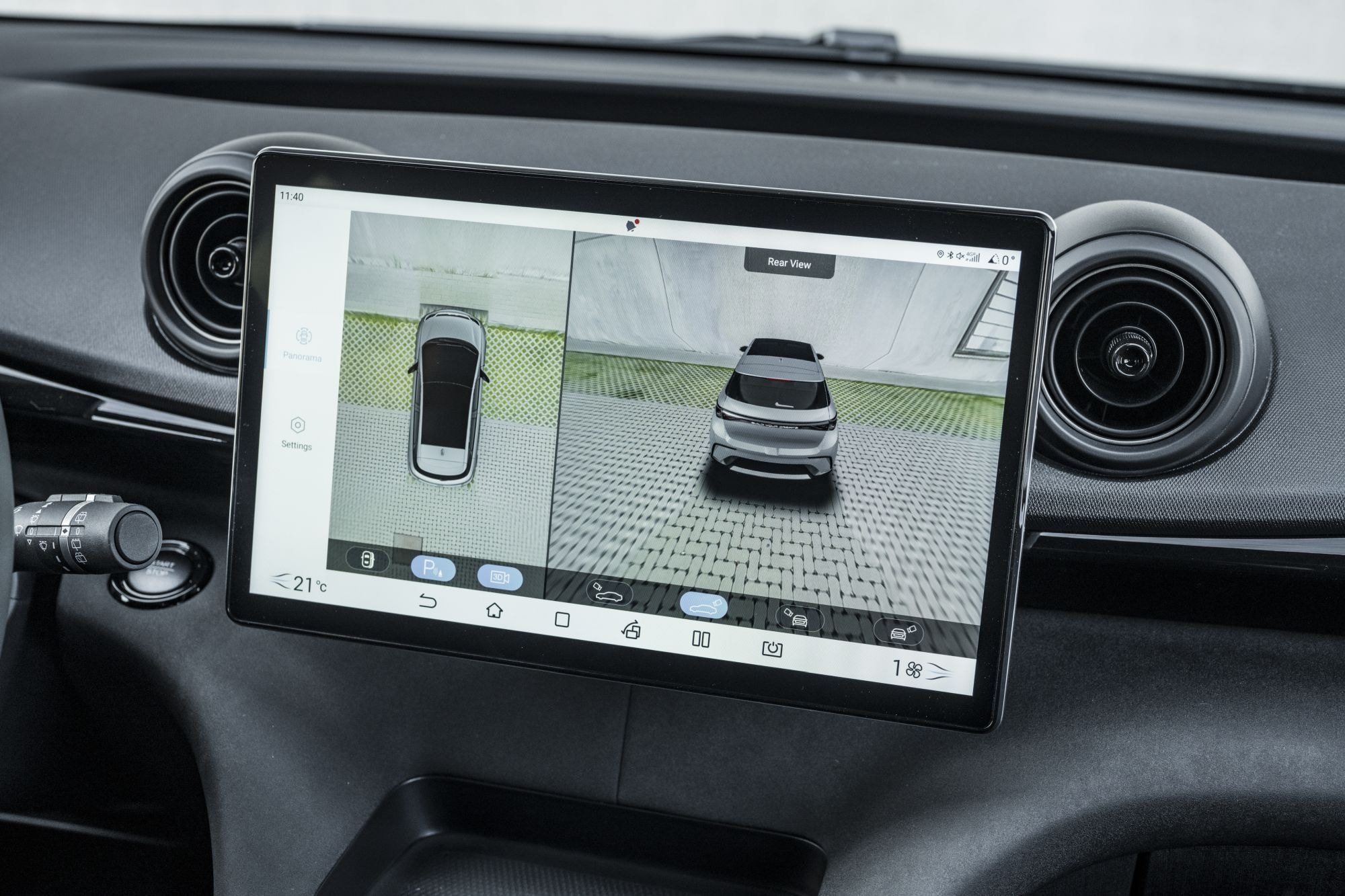 Pantalla que muestra mapa y controles de música.