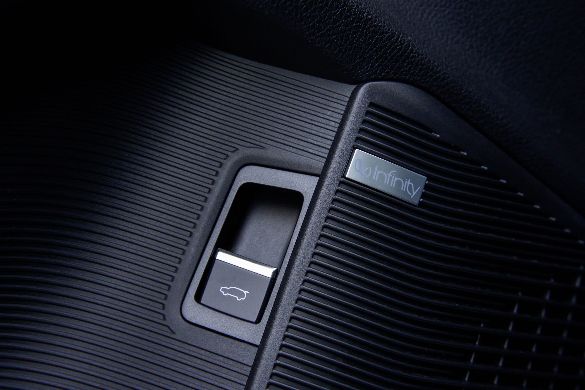 Pantalla central del BYD Seal U con mapas y navegación.