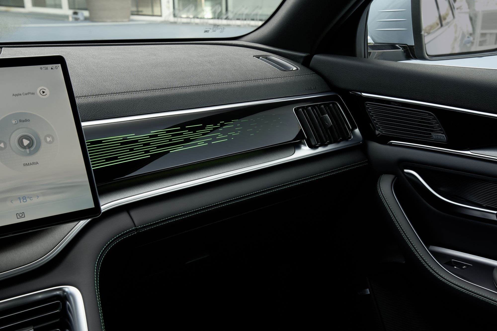 Pantalla mostrando opciones de entretenimiento musical.