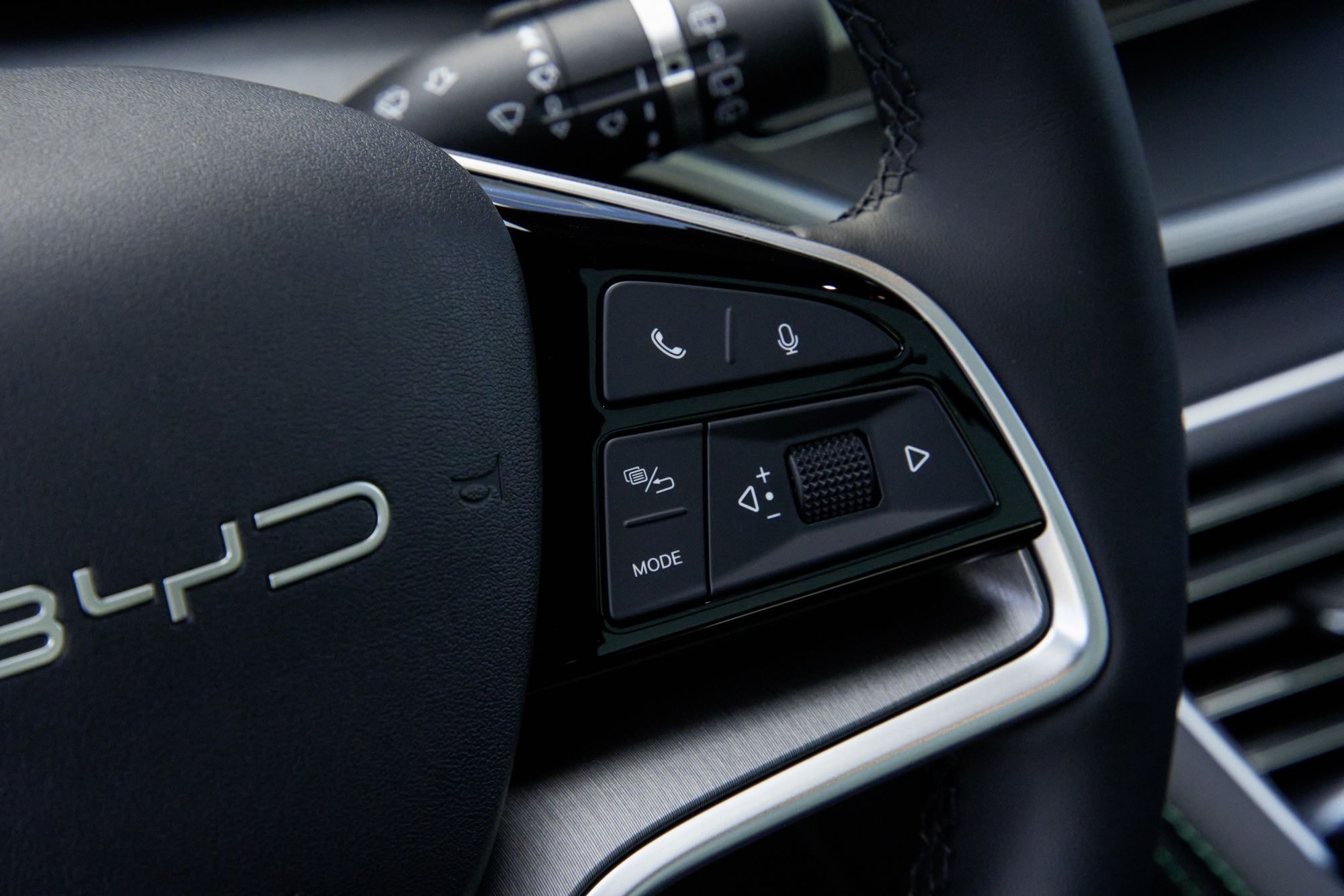 Visión del panel de control en la puerta delantera.