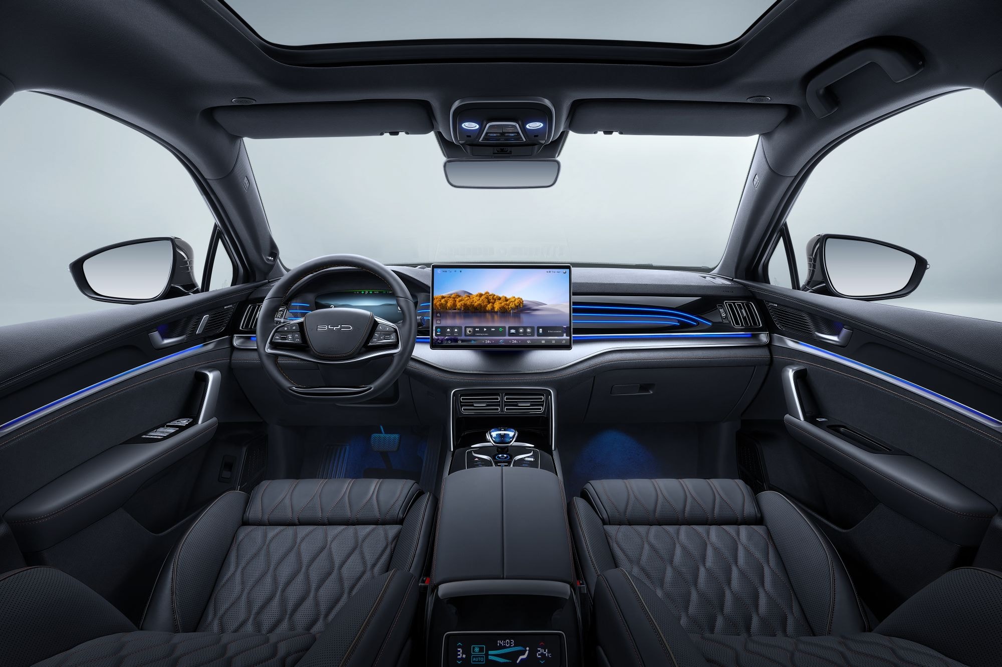 Pantalla multimedia del BYD Tang, mostrando su avanzada interfaz.