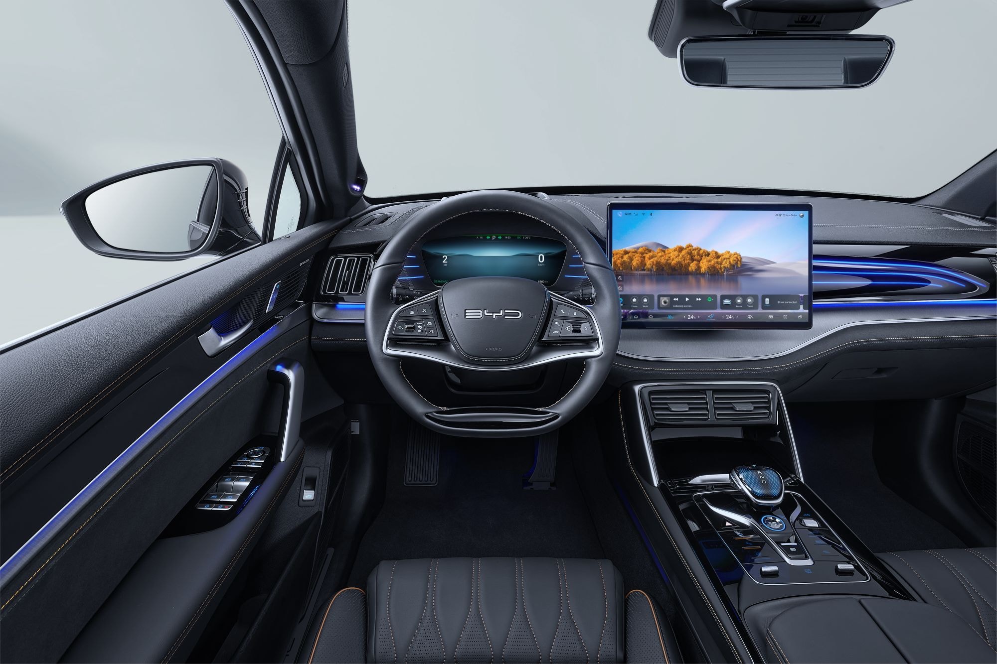 Tablero del BYD Tang, con diseño moderno y funcional.