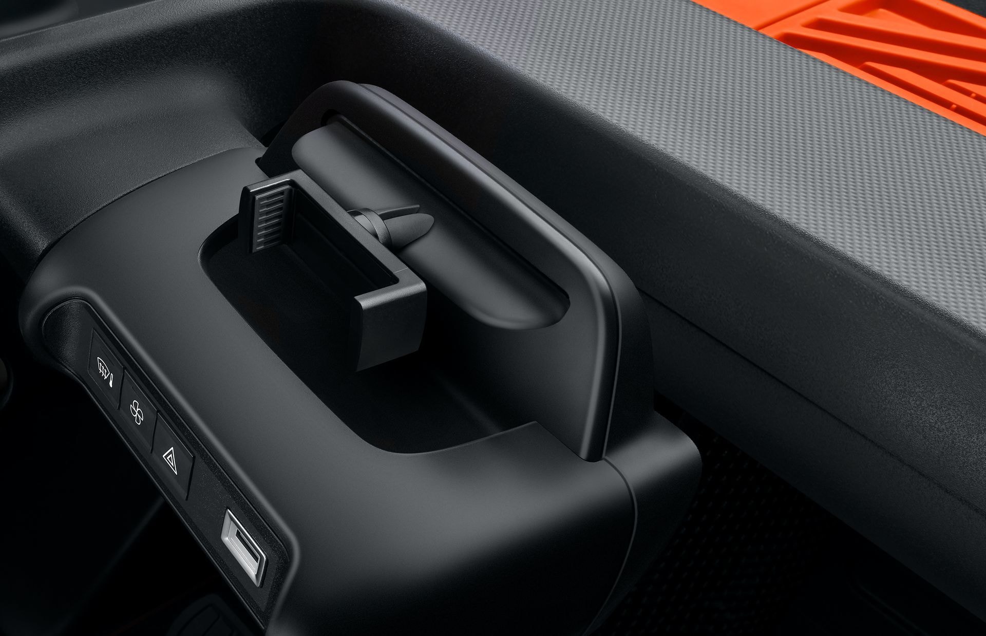 Exhibición del freno de mano y puertos USB del Citroën AMI.