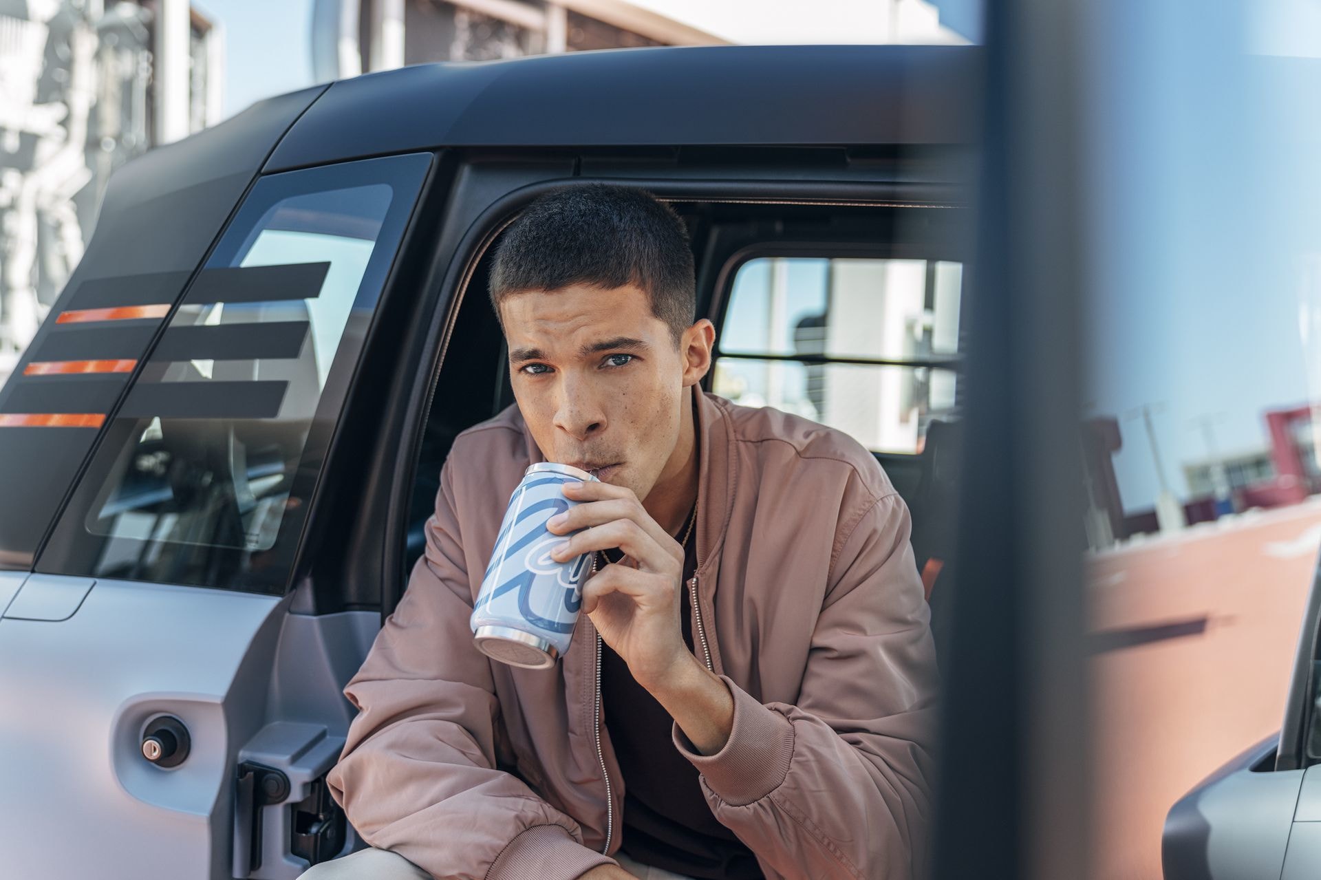 Suelo antideslizante del Citroën AMI, reflejo de un diseño interior funcional.