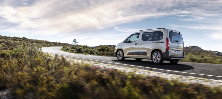 Citroën Berlingo en su hábitat natural: la carretera. Citroën Berlingo en su hábitat natural: la carretera.