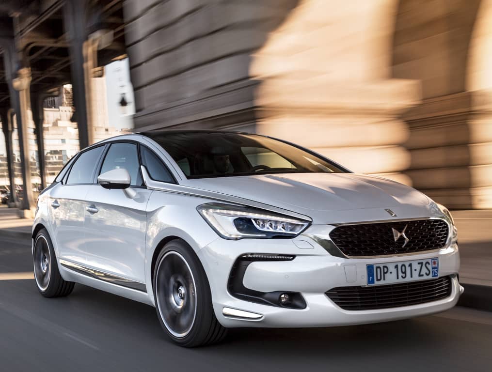 DS 5 Hybrid4