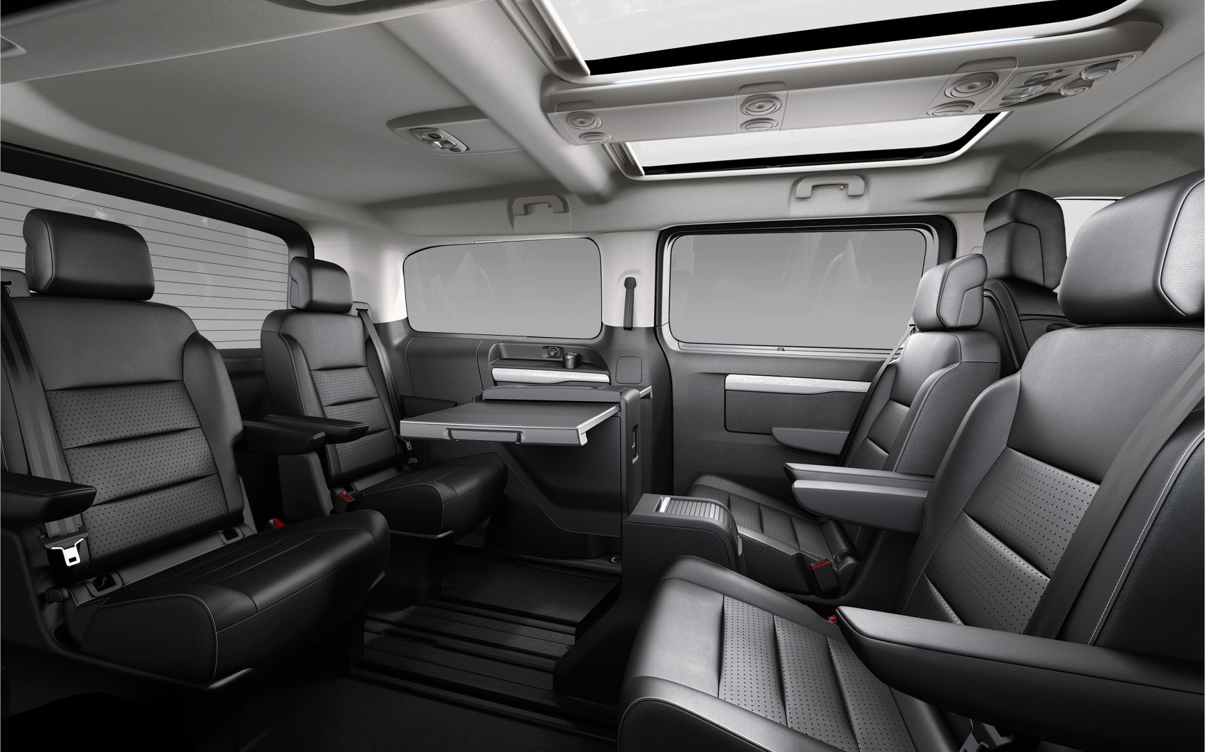 Configuración de asientos versátil adaptada a necesidades familiares o empresariales.