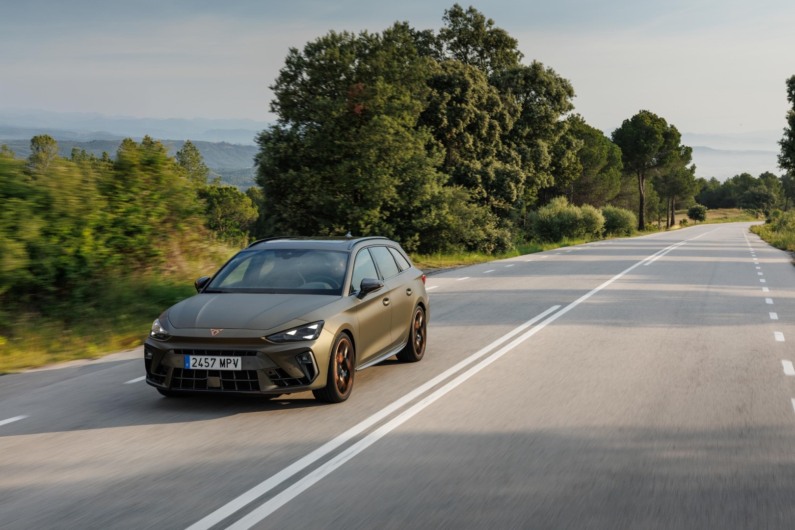 Maletero espacioso y funcional, ideal para viajes o para el uso diario.