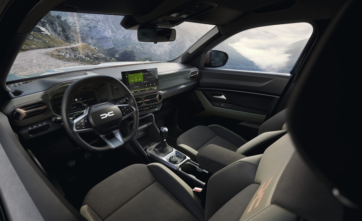 Interior del Dacia Duster, enfocado en la comodidad y ergonomía de los asientos. Interior del Dacia Duster, enfocado en la comodidad y ergonomía de los asientos.