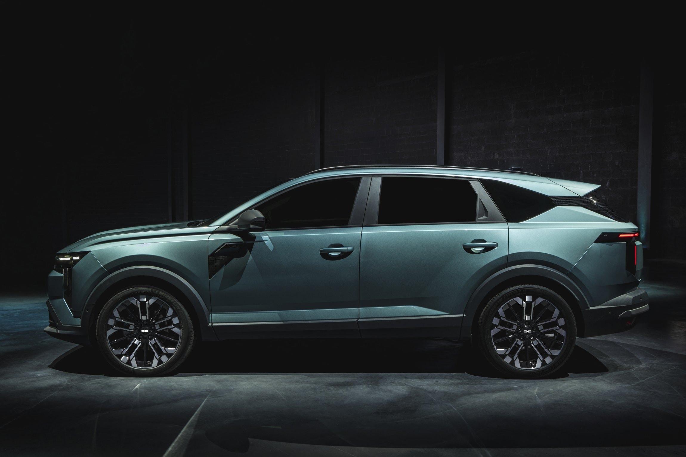 Dacia Striker híbrido