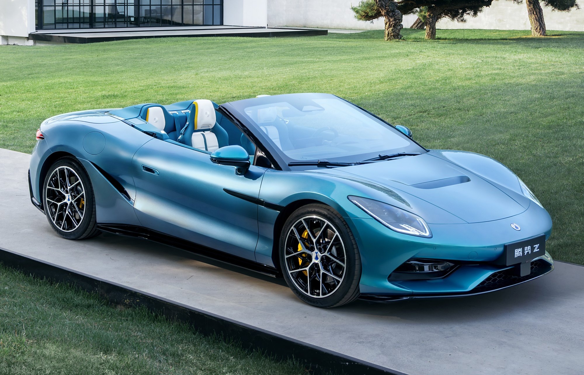 Denza Z Spider