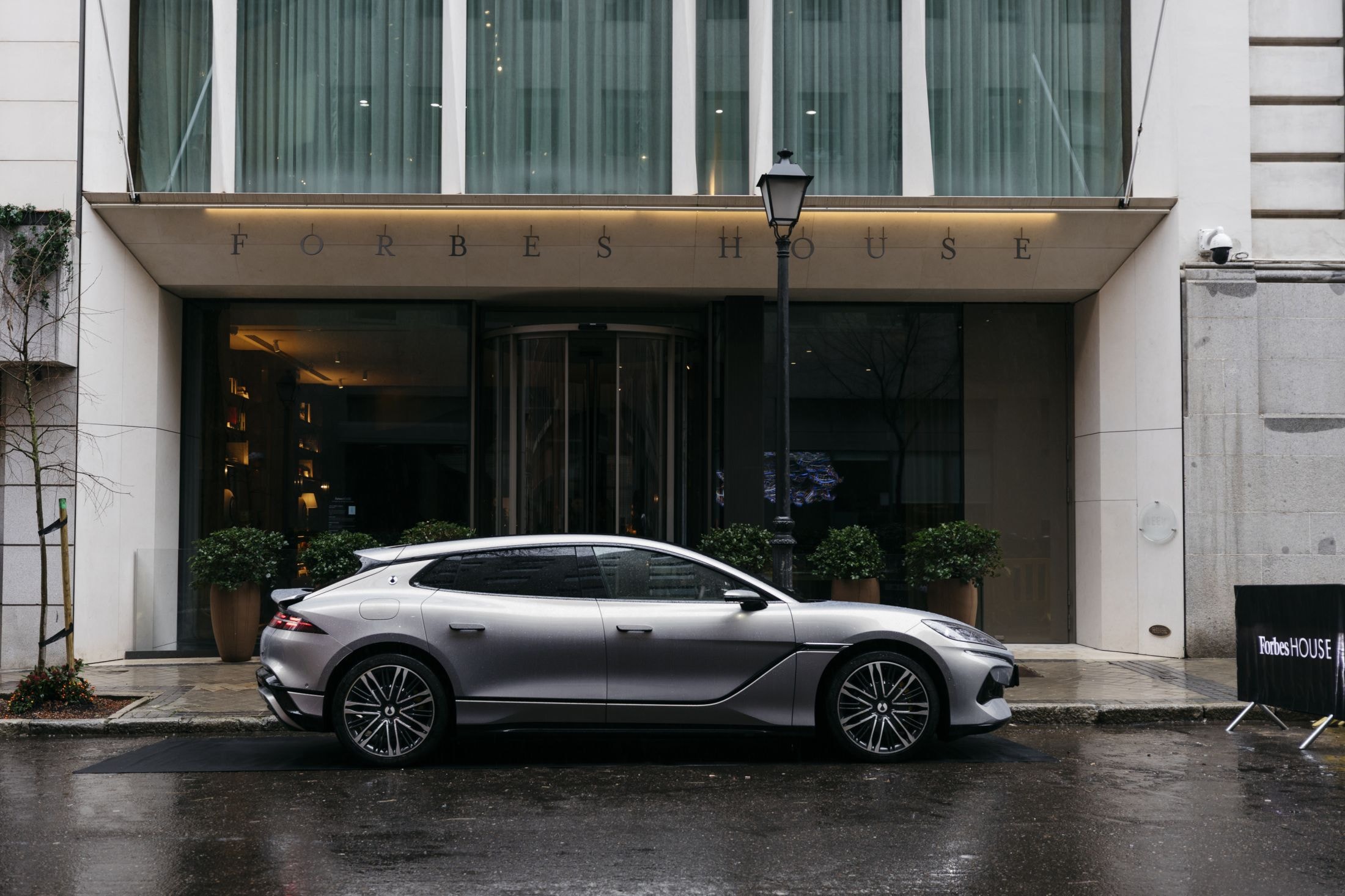 Denza Z9GT eléctrico