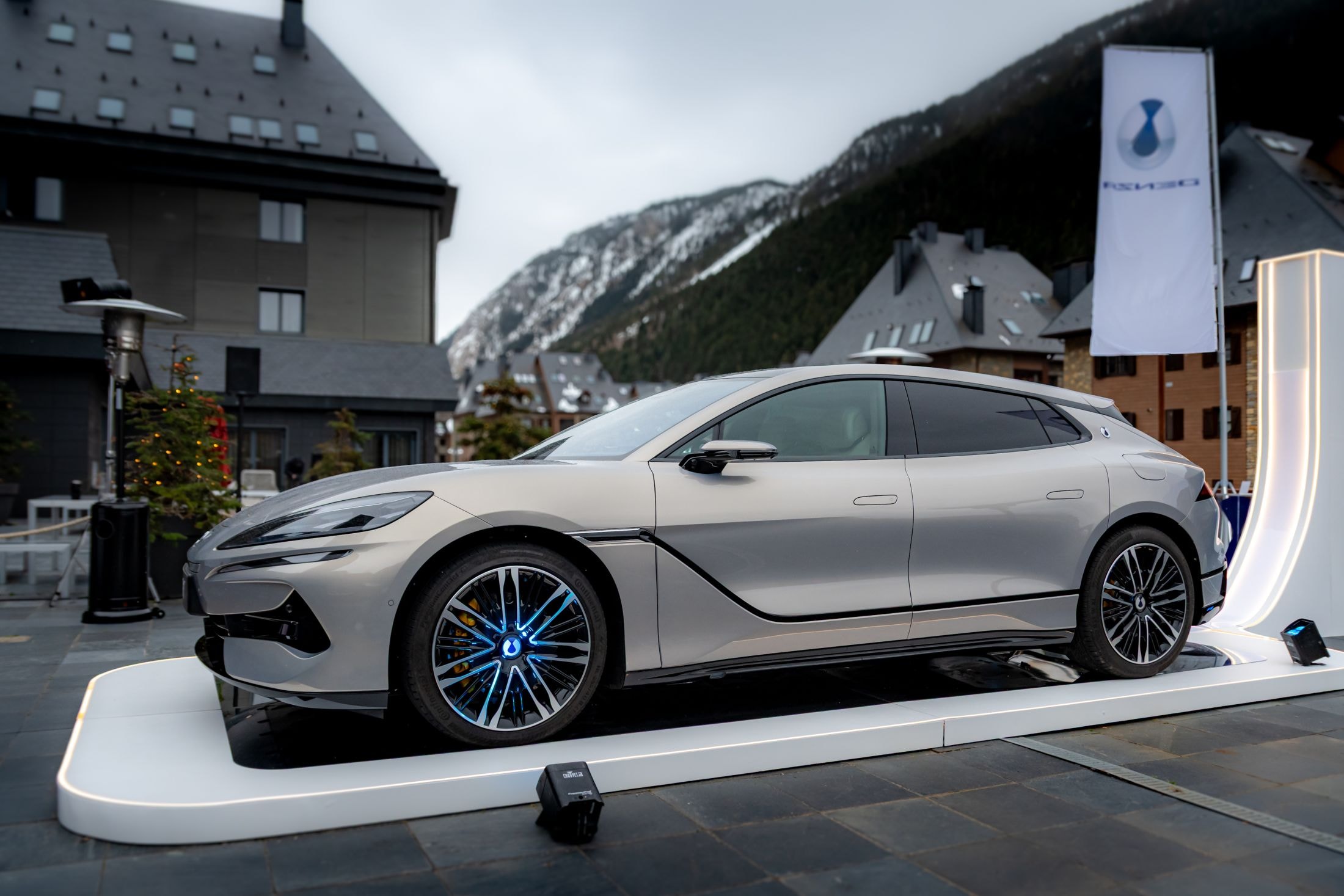 Denza Z9GT eléctrico