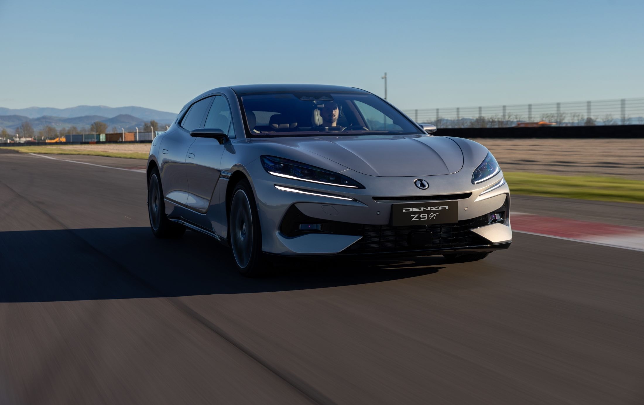 Denza Z9GT eléctrico