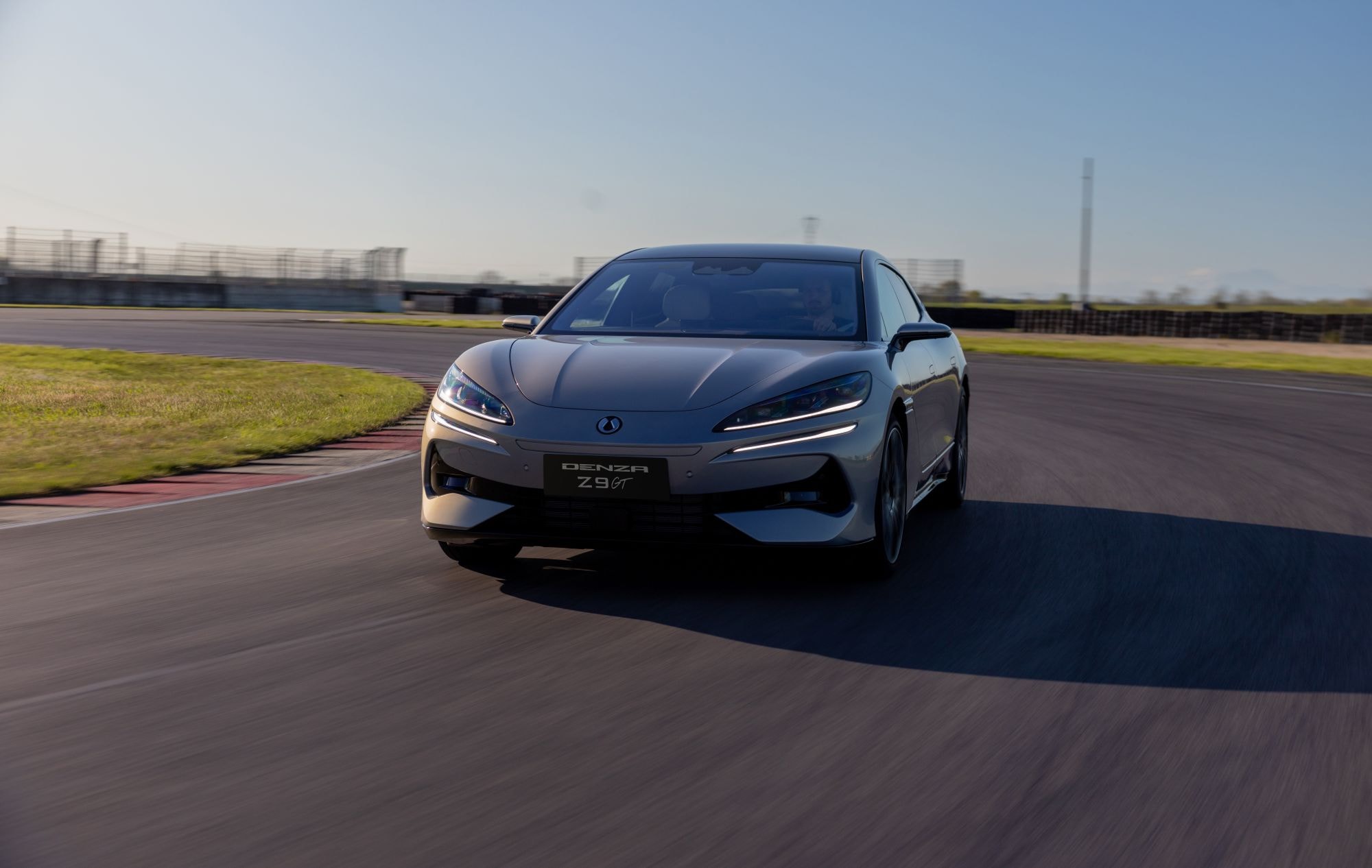 Denza Z9GT