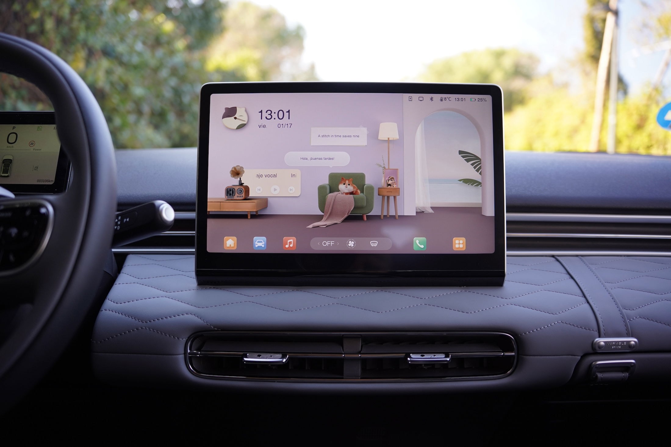 Tablero con acabado en cuero del Dongfeng Box, elegante diseño.