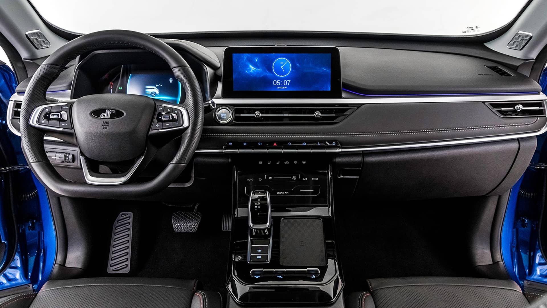 Vista de la cabina del DR 6.0 enfocando en su elegancia y tecnología.