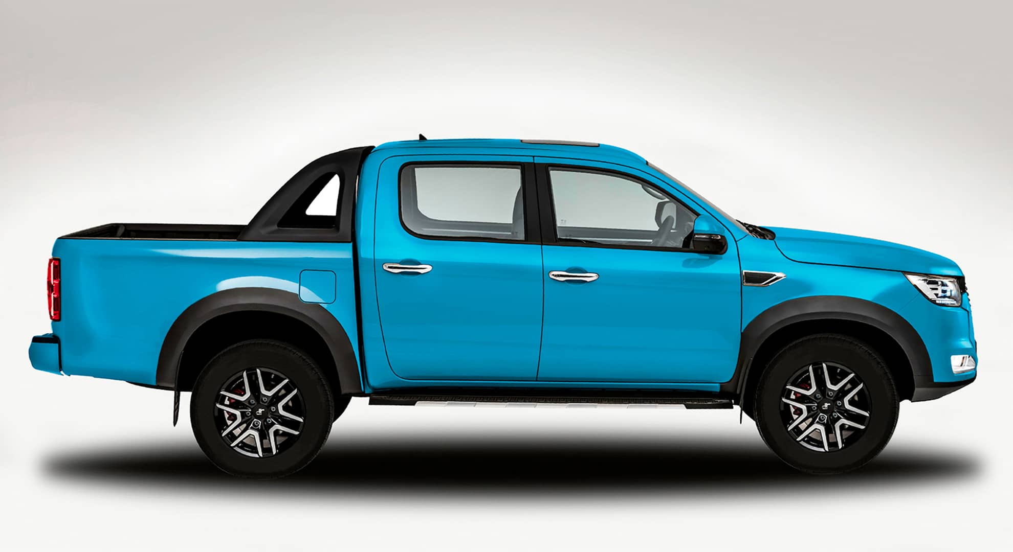 Perfil lateral del DR PK8 revelando su diseño y llantas.