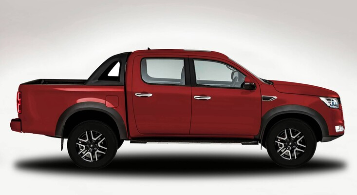 Vista lateral del DR PK8 pintado de rojo, muestra sus líneas dinámicas. Vista lateral del DR PK8 pintado de rojo, muestra sus líneas dinámicas.