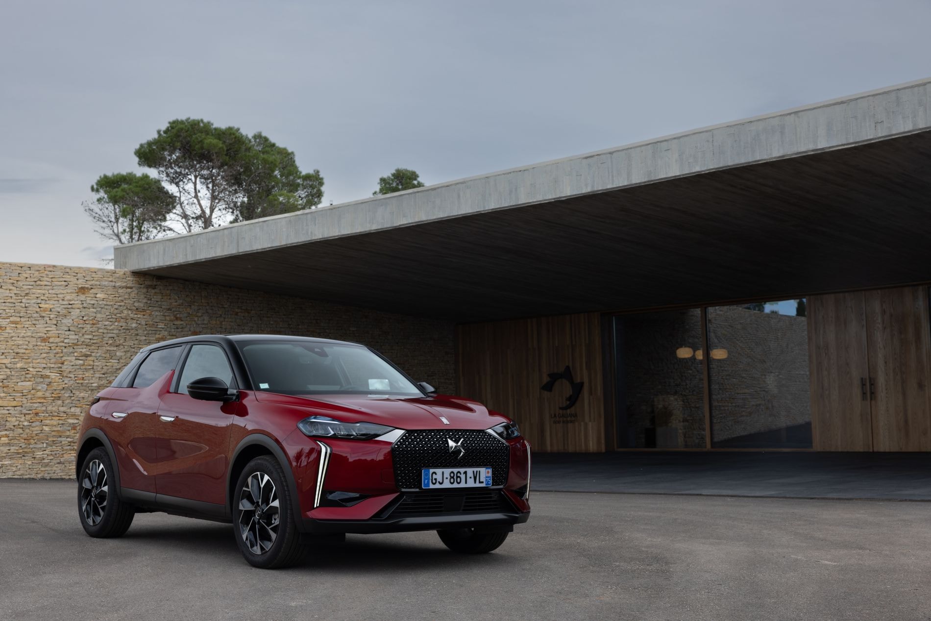 Interior del DS3 E-Tense, combinando tecnología y comodidad en un diseño moderno.