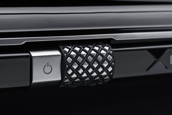 Vista detallada de la rueda de comandos del DS 7, fusión de tecnología y diseño Vista detallada de la rueda de comandos del DS 7, fusión de tecnología y diseño