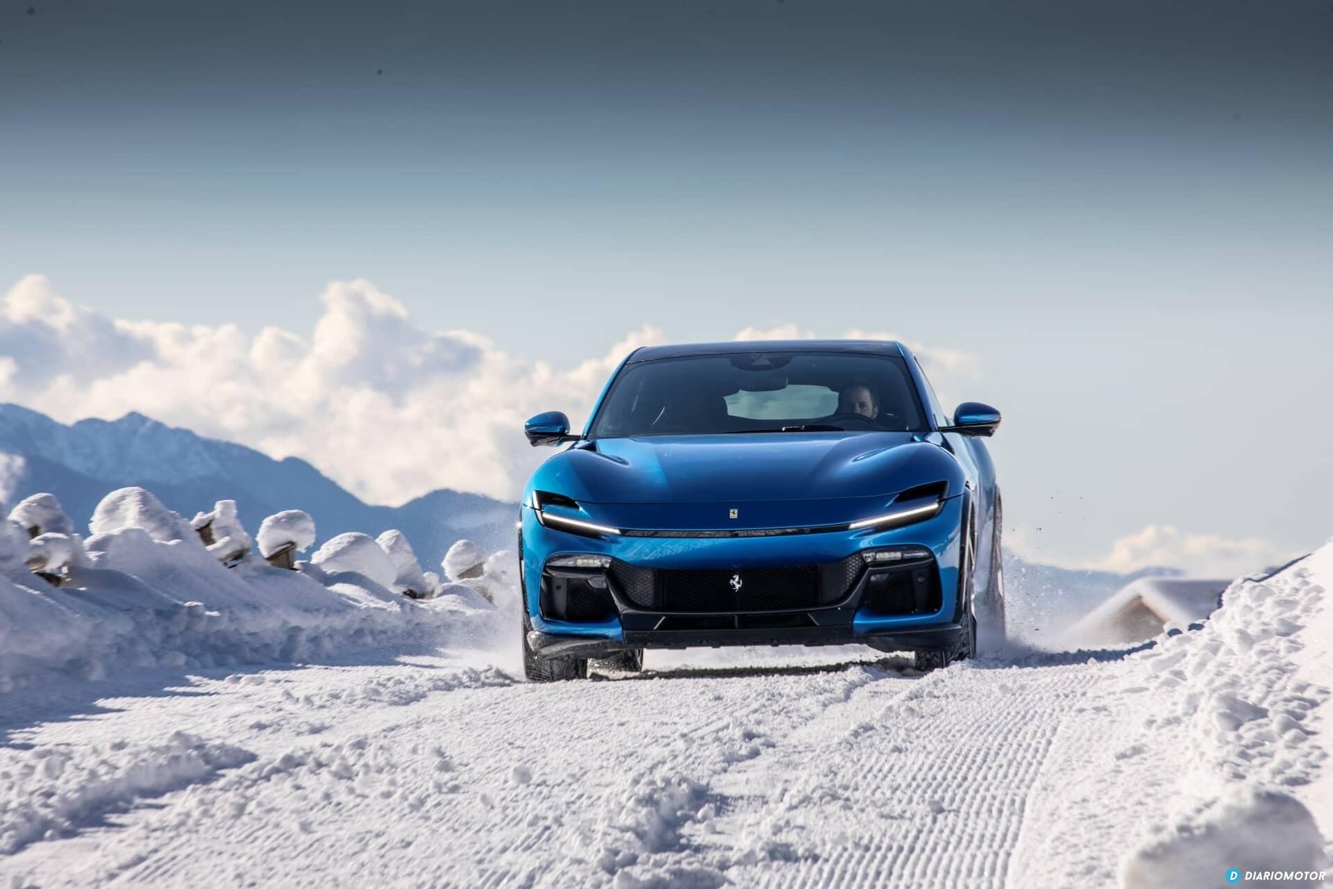 La delantera del Purosangue Ferrari corta el frío invierno con su diseño distintivo.