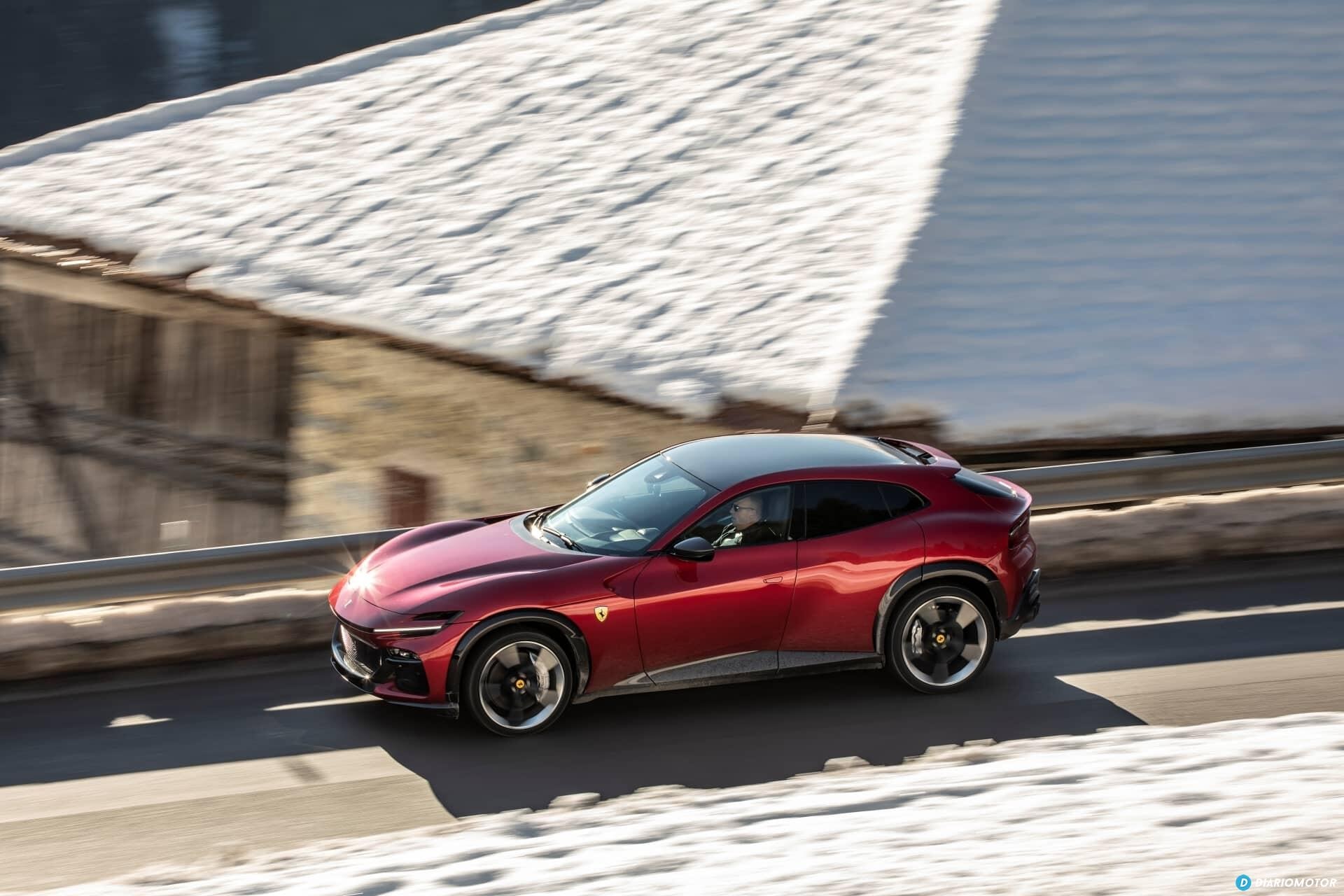 Línea lateral del Purosangue con un chalet nevado de fondo