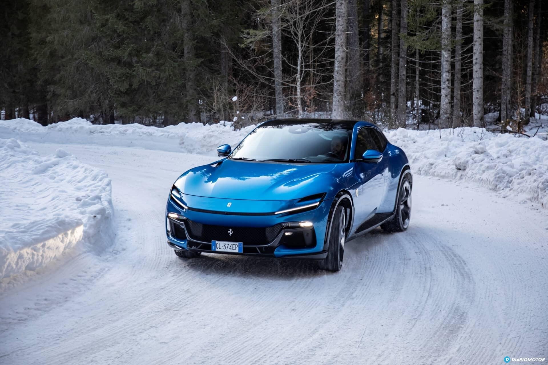 Ángulo delantero del Purosangue, destacando el diseño de su capó y faros.