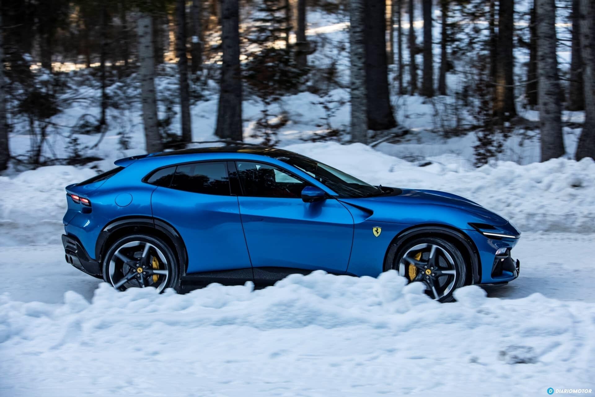 Percepción estática del diseño lateral del Purosangue, evidenciando su musculatura en contexto invernal.