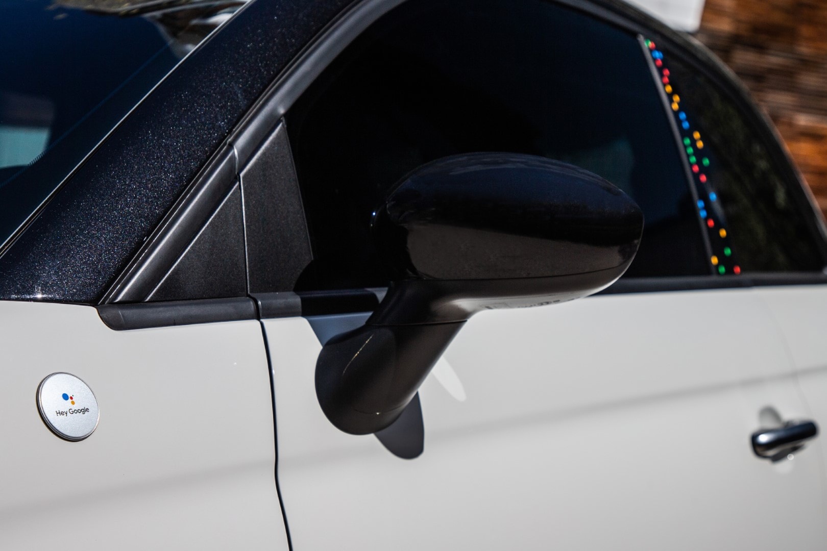 Espejo retrovisor con integración de la señal de giro y logo 500.