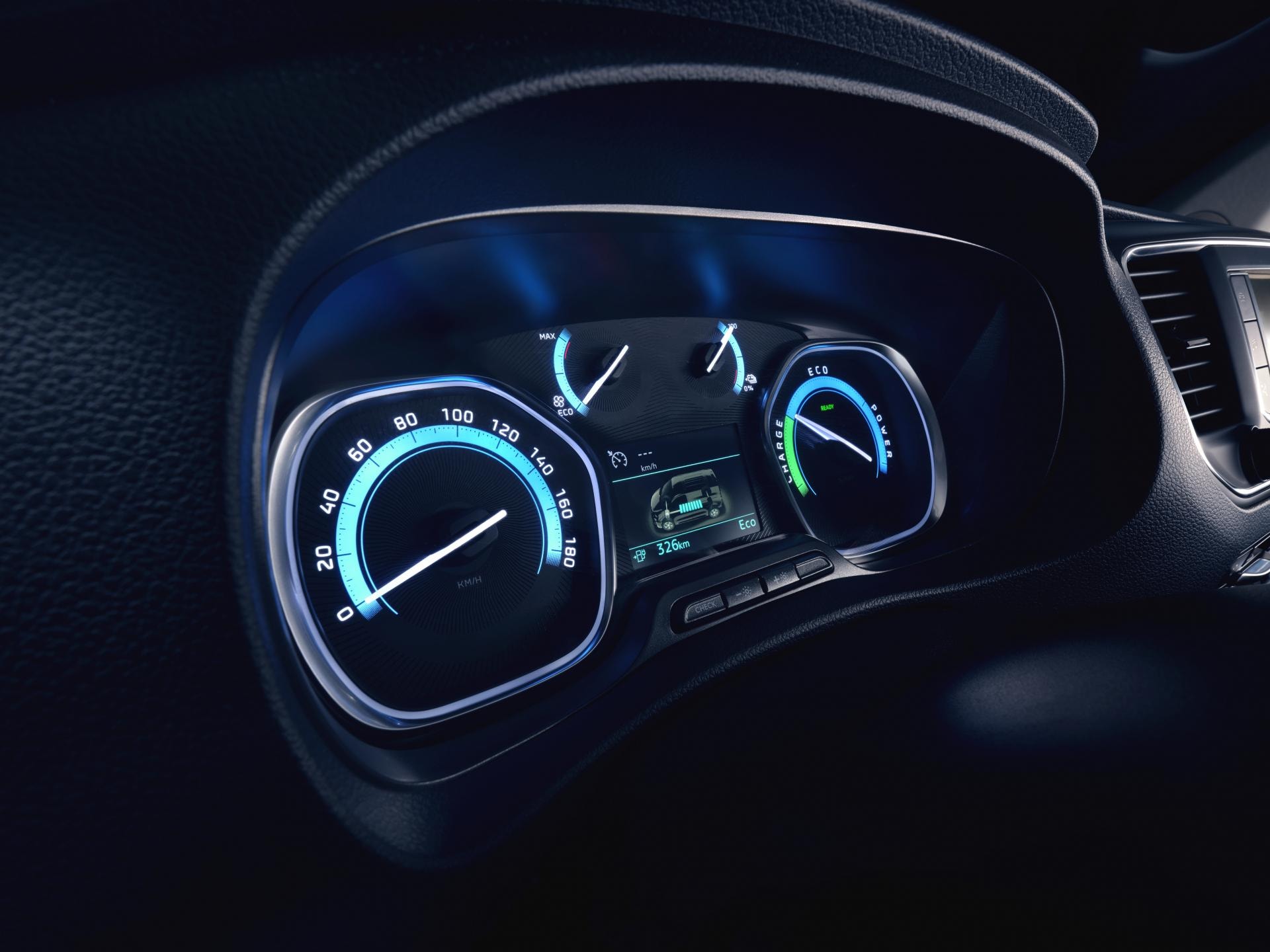 Cuadro de instrumentos digital en el Fiat Ulysse.