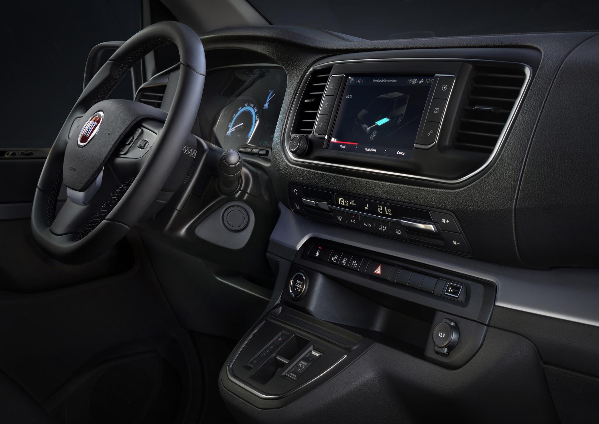 Panel de instrumentos y pantalla multimedia de última generación