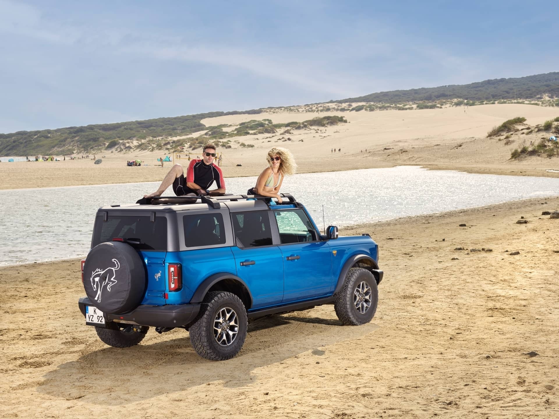 Bronco mostrando su lado más social, con espacio para disfrutar en pareja.