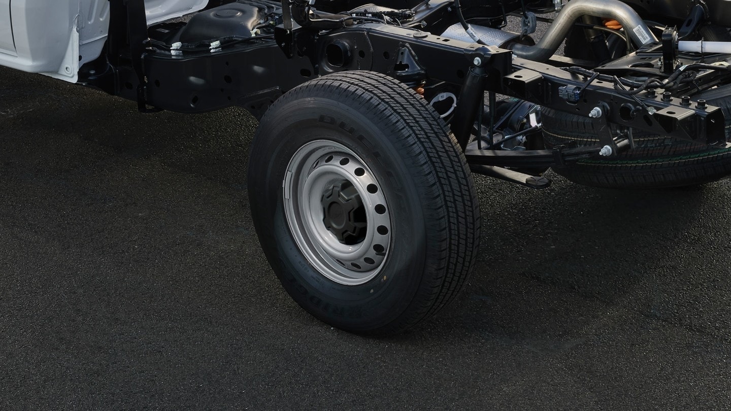 Ford Ranger estacionado, mostrando su diseño elegante y resistente.