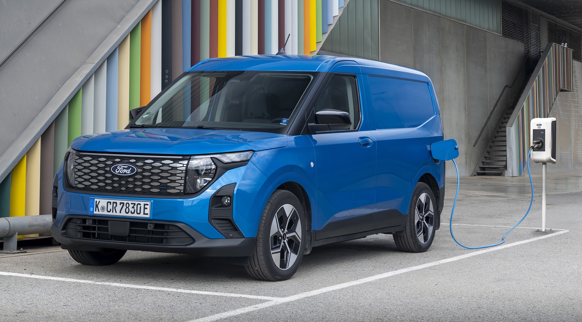 Ford Transit Courier eléctrica