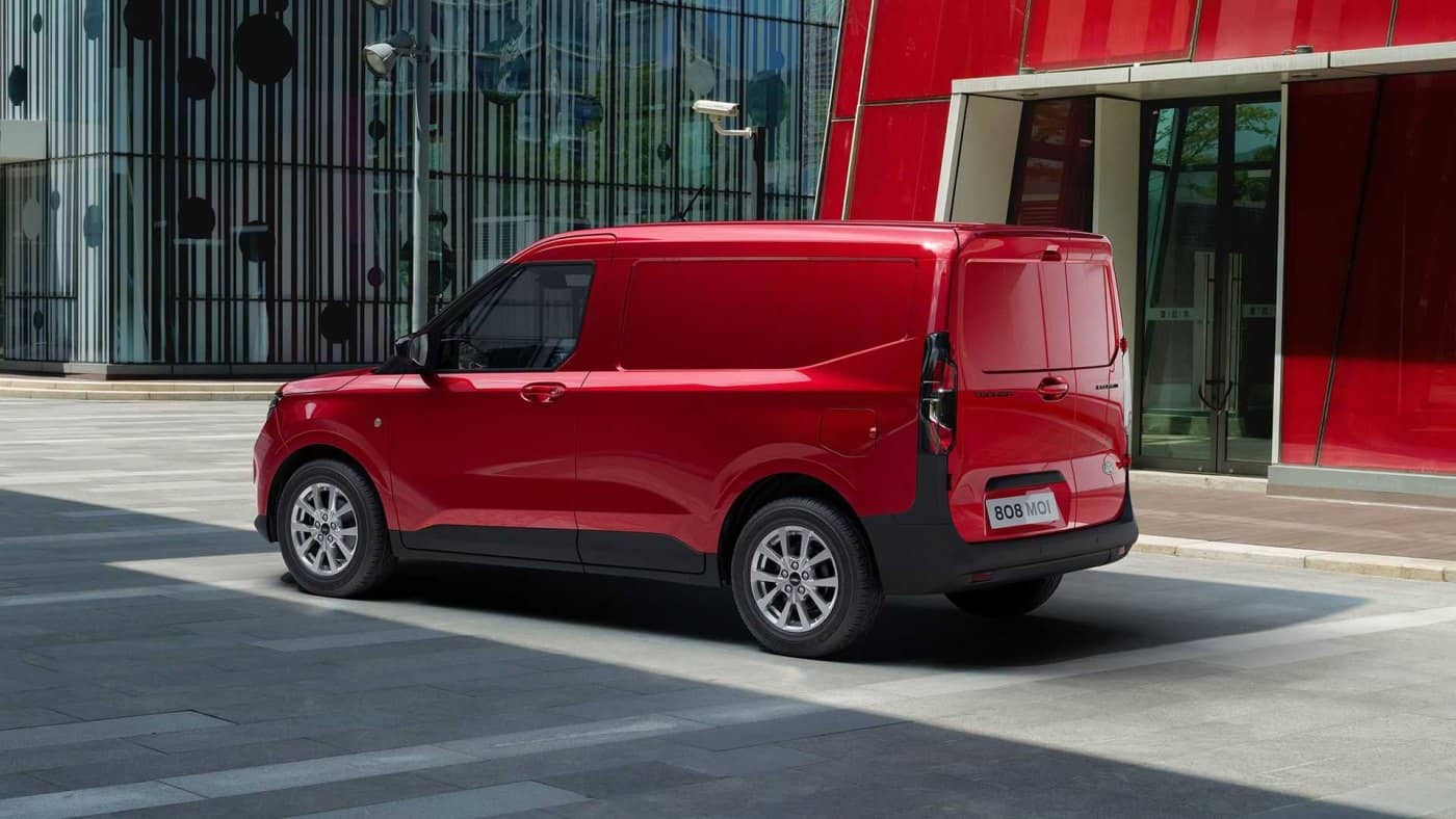 Perspectiva trasera lateral, ideal para apreciar la estética.