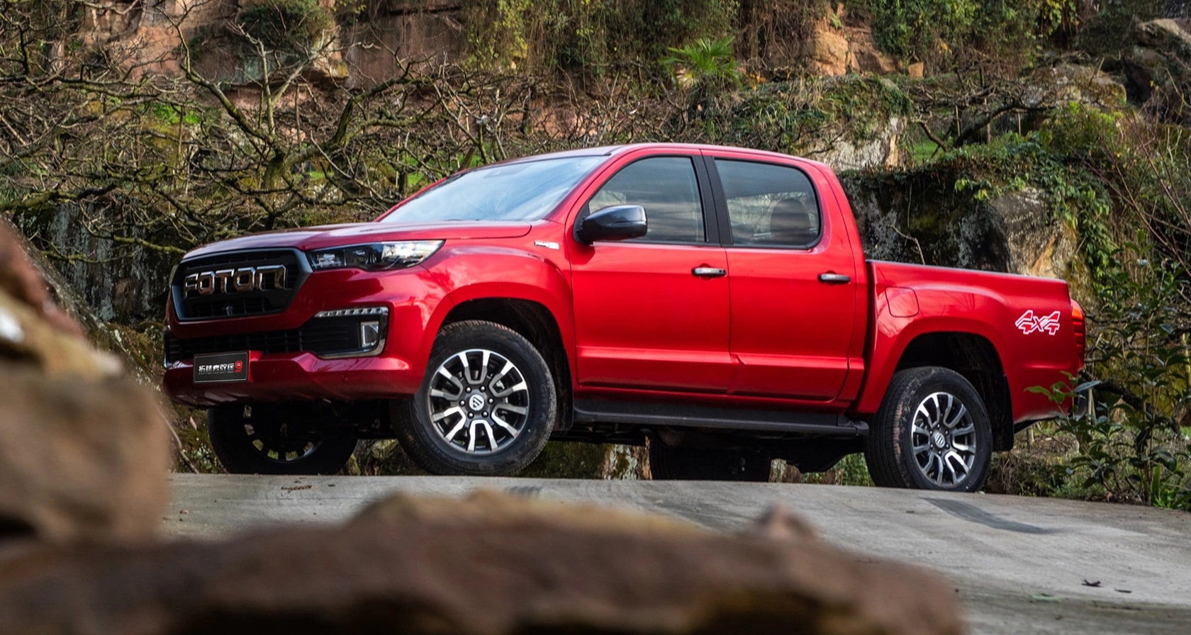 Vista lateral del Foton Tunland G7 destacando su línea y diseño robusto