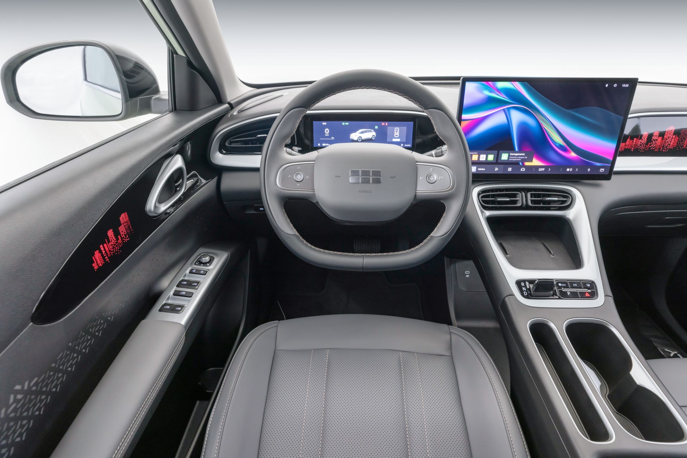 Geely E2