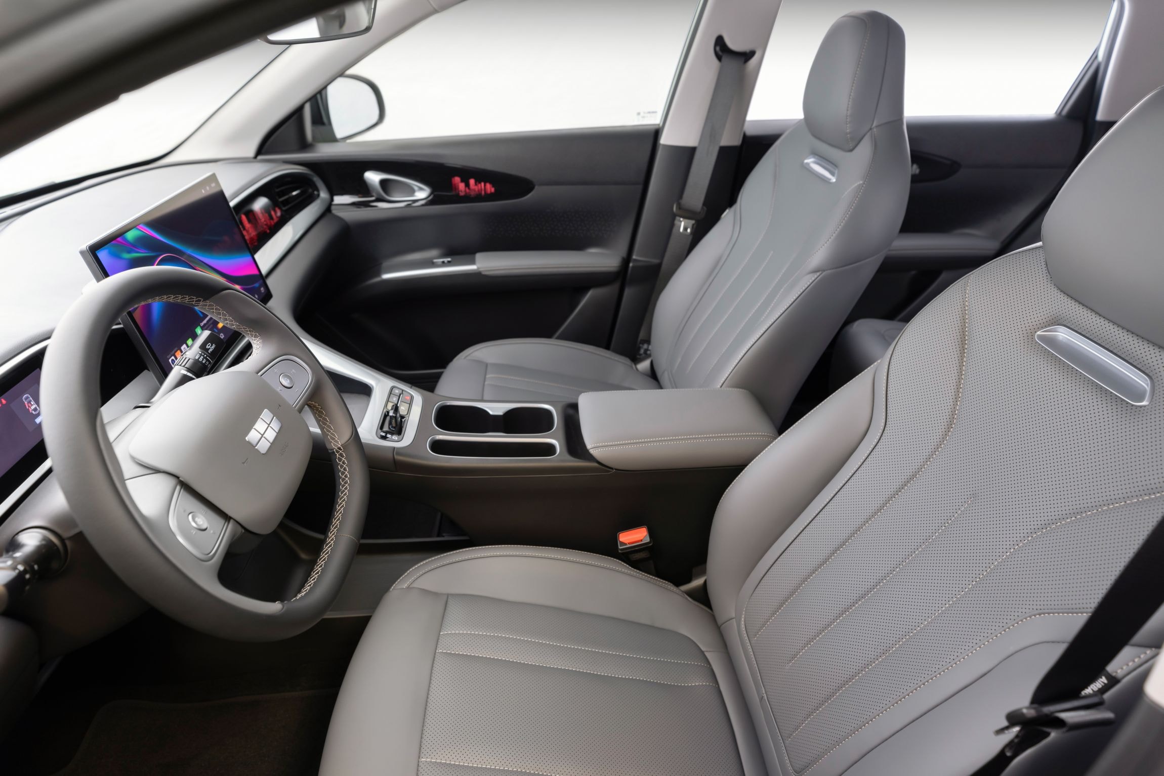 Geely E2
