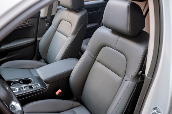 Asientos confortables del Civic, acabados con precisión. Asientos confortables del Civic, acabados con precisión.