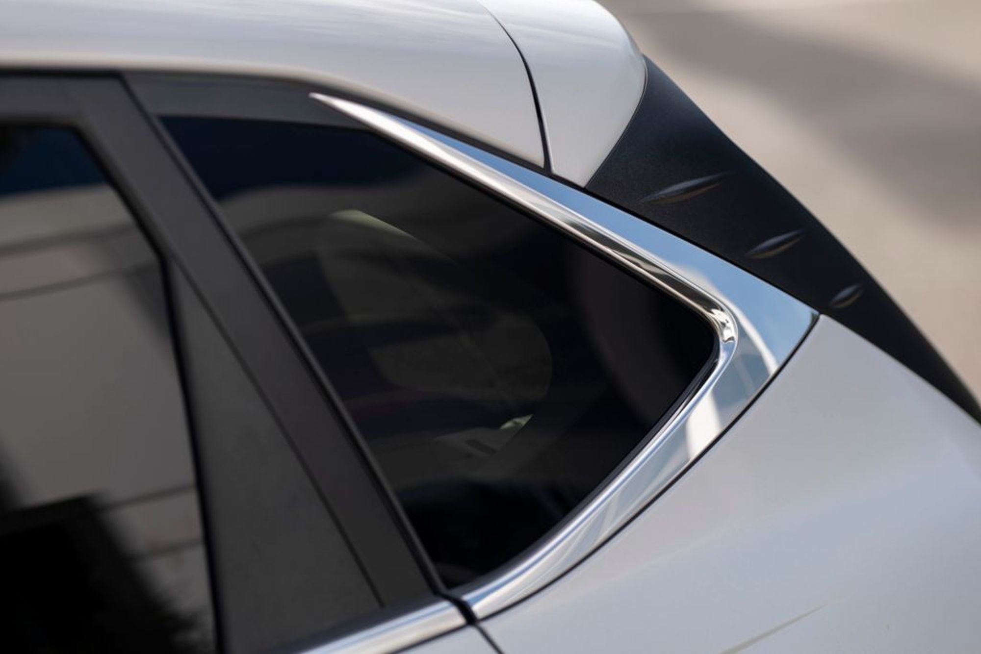 Otra vista trasera del Hyundai i20, resalta la modernidad de su diseño.