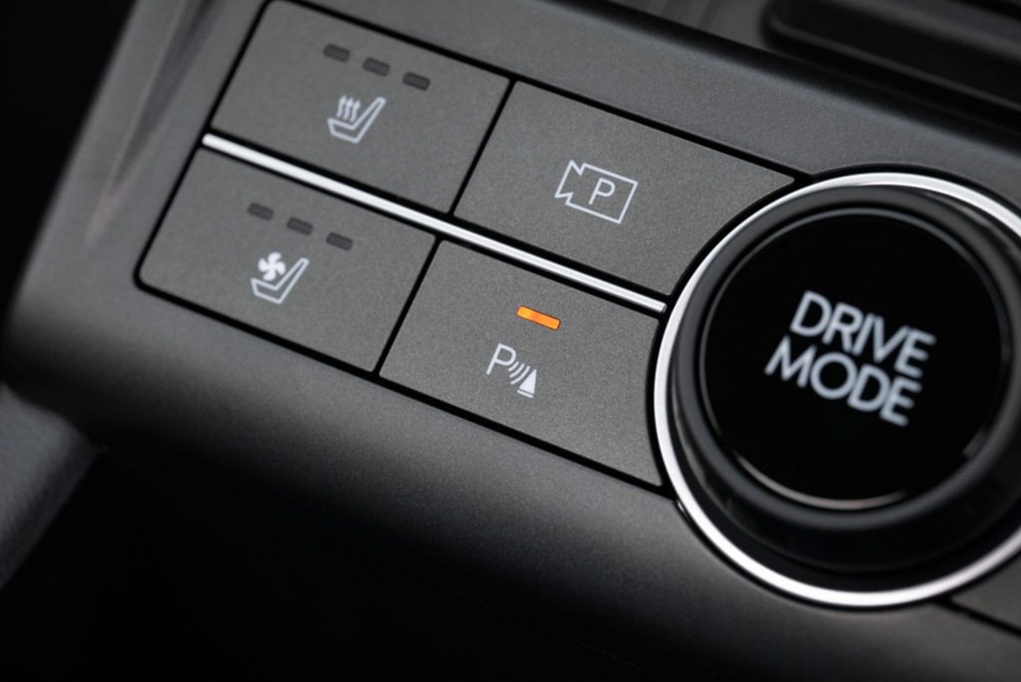 Techo panorámico que aporta luminosidad al Hyundai Kona.