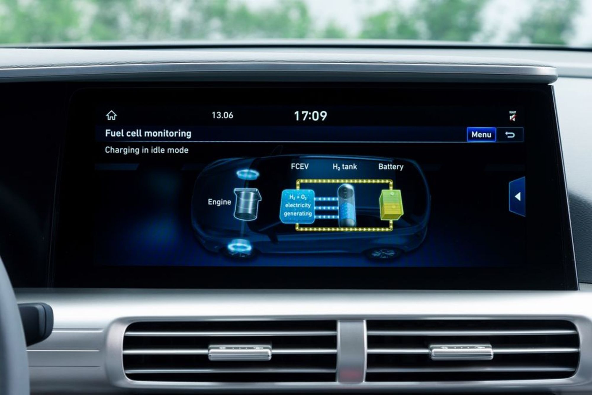 Visualización del estado de carga y gestión de energía del Hyundai NEXO.