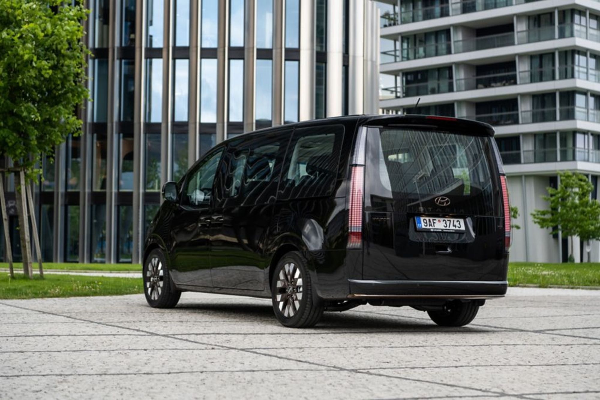 Hyundai Staria híbrido