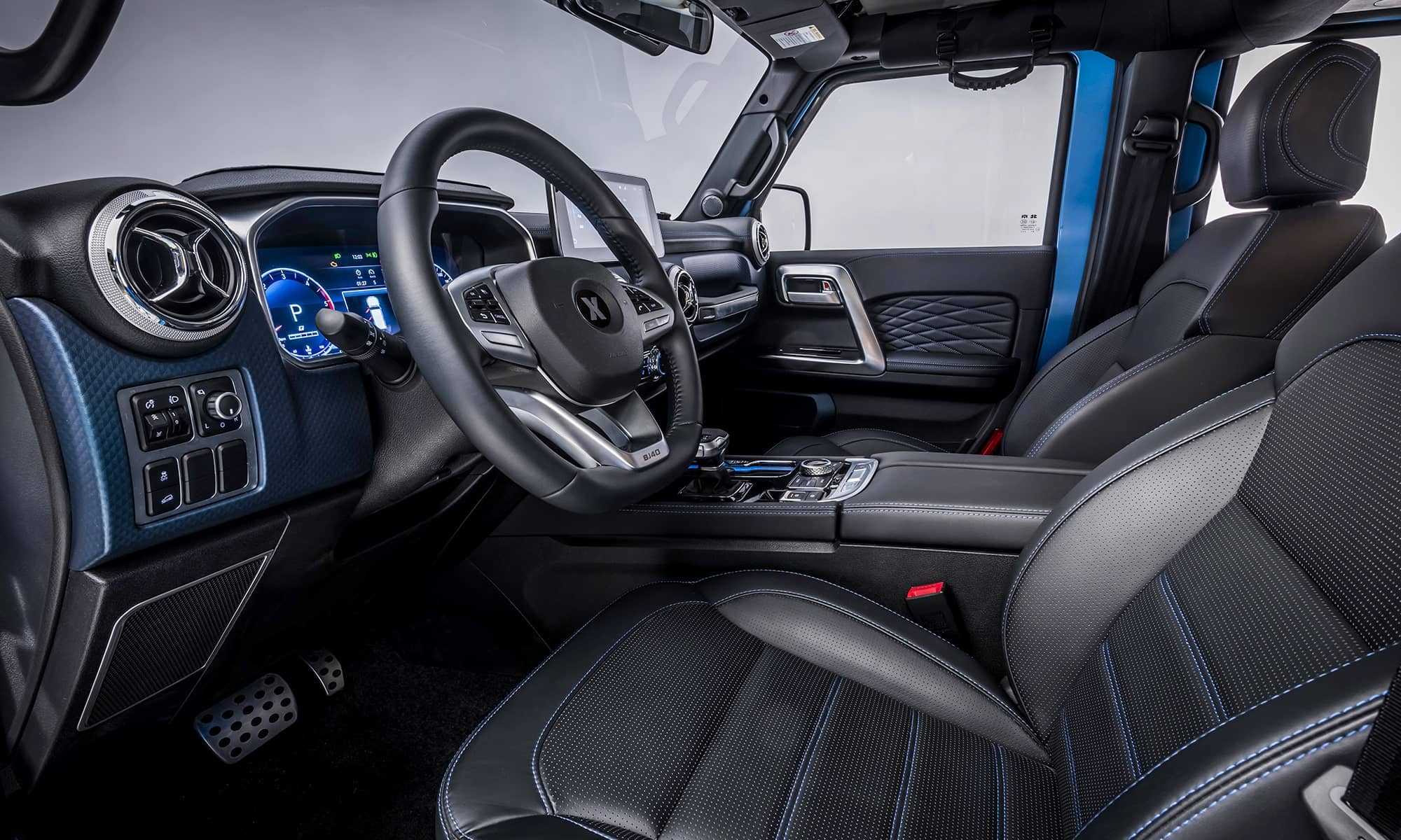 Cockpit del ICKX K2, equilibrio entre lujo y ergonomía