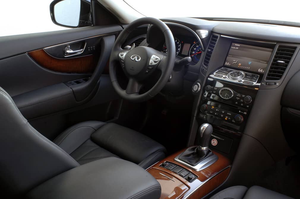 Infiniti QX70