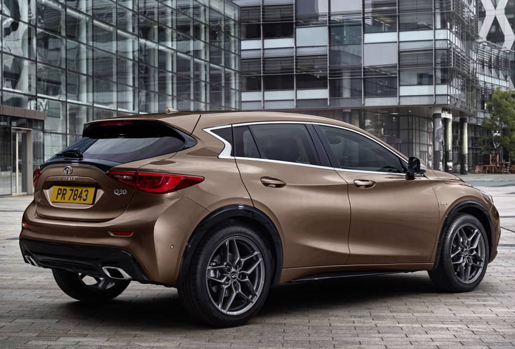 Infiniti Q30