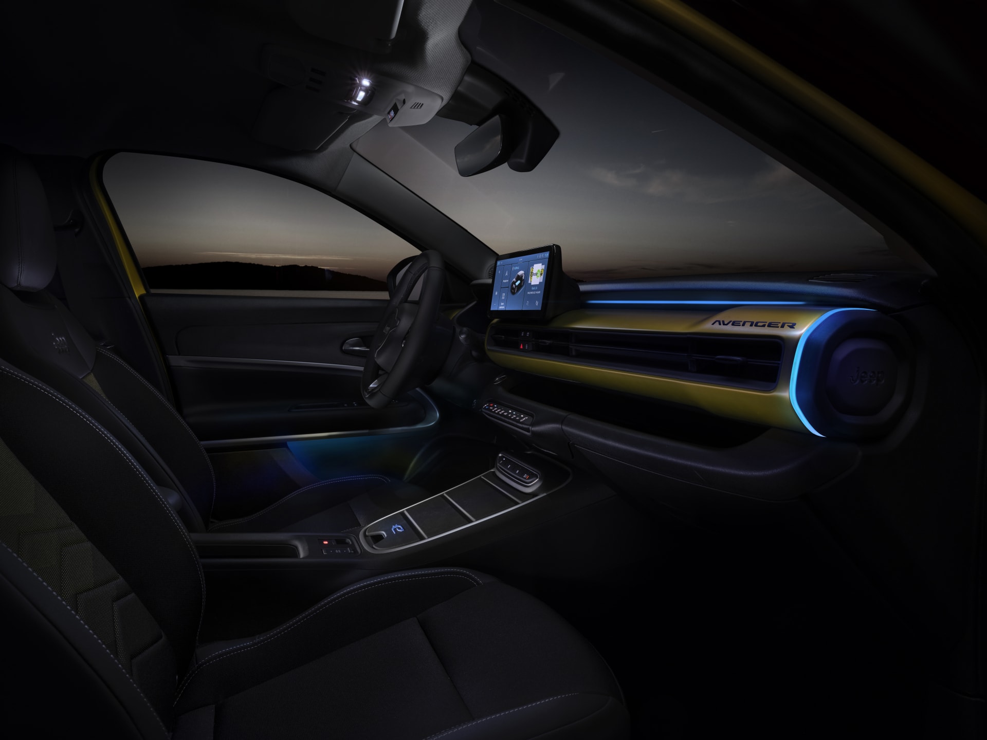 Iluminación ambiental con colores cambiantes en el interior, acentúa su estilo moderno.