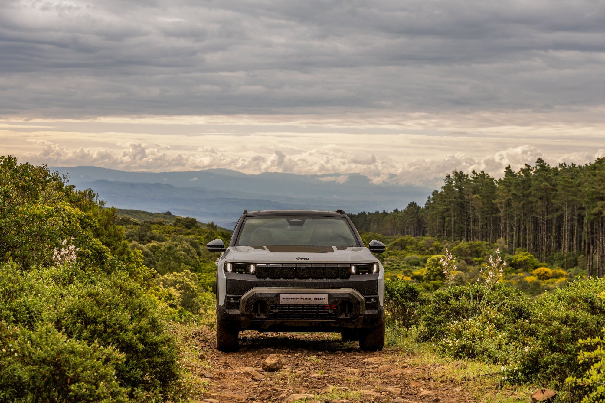 Jeep Compass Híbrido